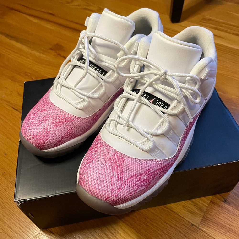 Air Jordan Retro 11 Low 2013 Snakeskin Pink
